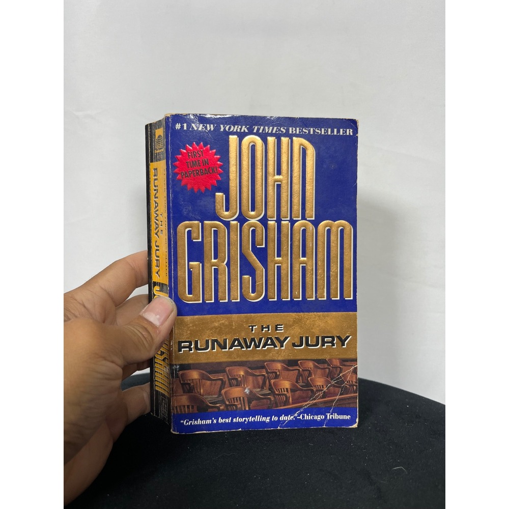 The‎ Runaway Jury John Grisham Paperback Legal Thriller Fiction 0440221471